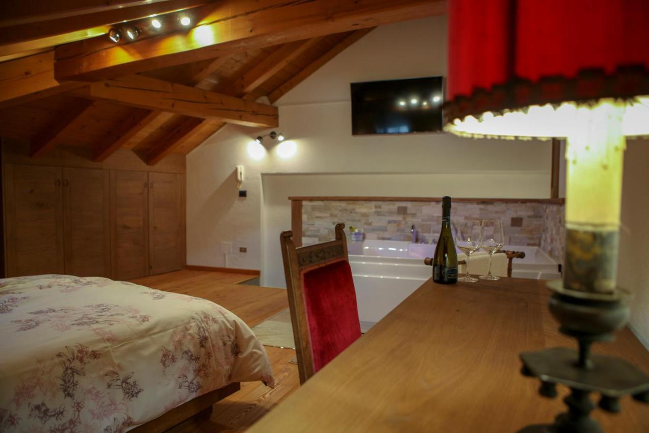 Maison Bordon - Le Petit Château Nus Exterior foto