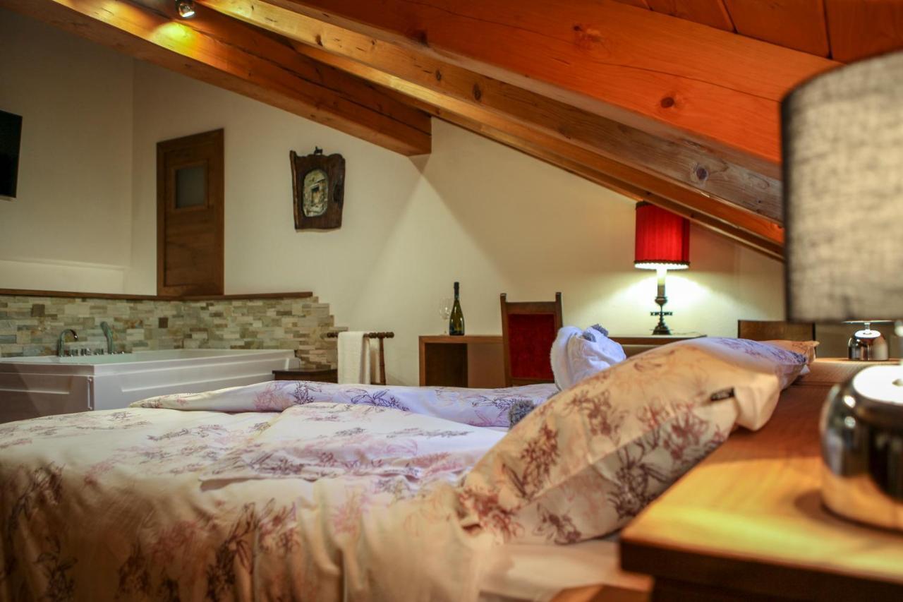 Maison Bordon - Le Petit Château Nus Exterior foto